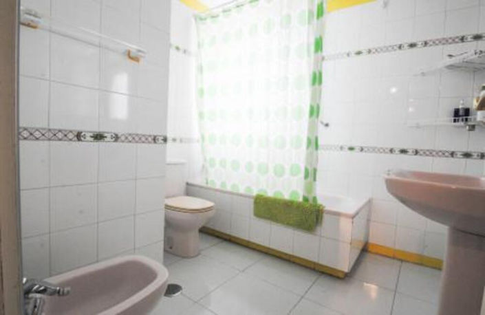 Image No.28-5 Bed Apartment for sale