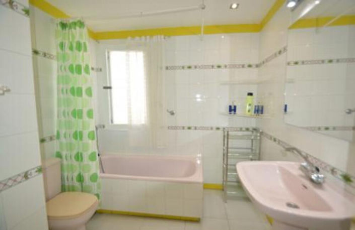 Image No.35-5 Bed Apartment for sale