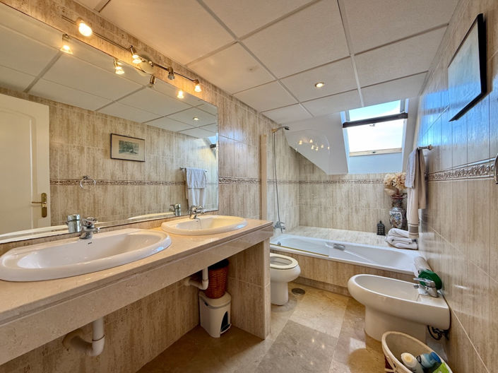 Image No.31-3 Bed Penthouse for sale