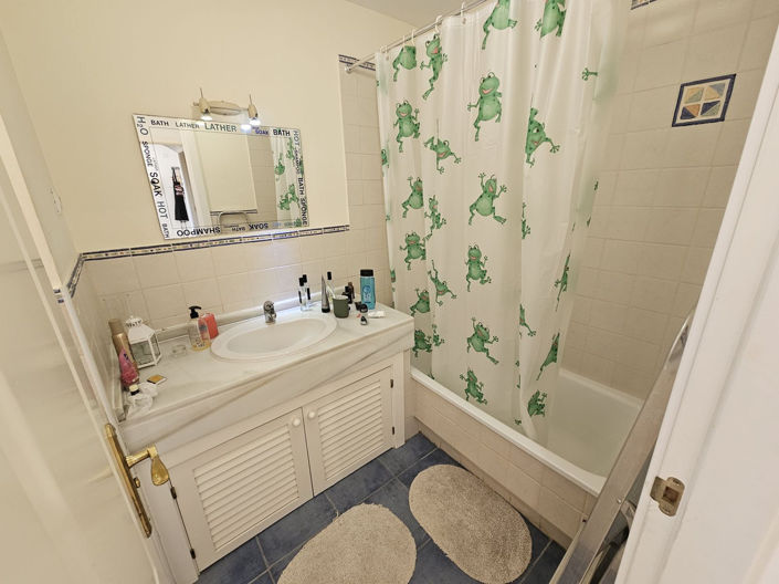 Image No.10-2 Bed Apartment for sale