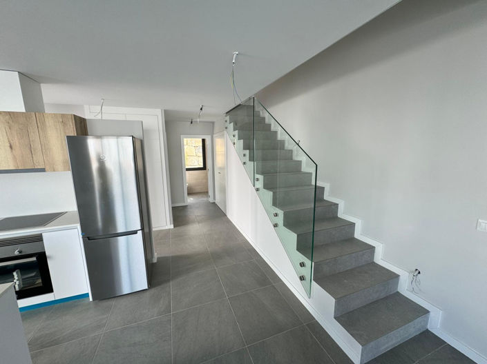 Image No.5-4 Bed House for sale