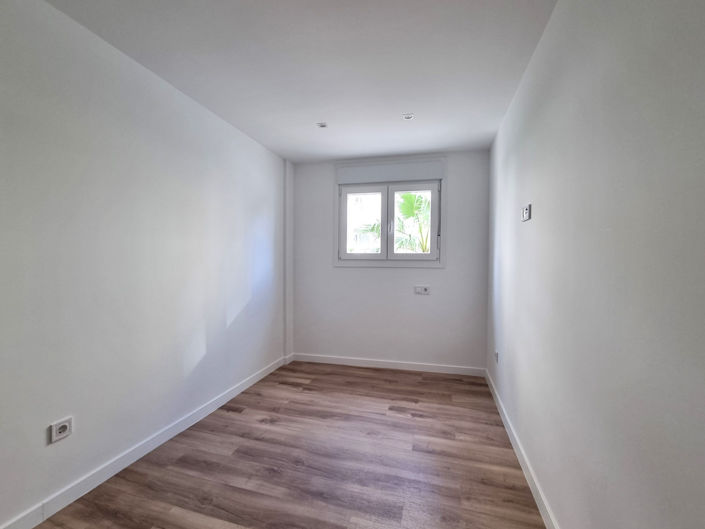 Image No.10-3 Bed Apartment for sale