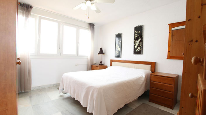 Image No.4-1 Bed Property for sale