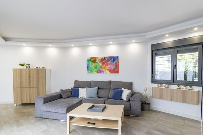 Image No.2-3 Bed Townhouse for sale