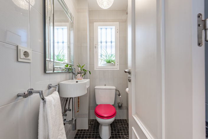 Image No.29-3 Bed House for sale