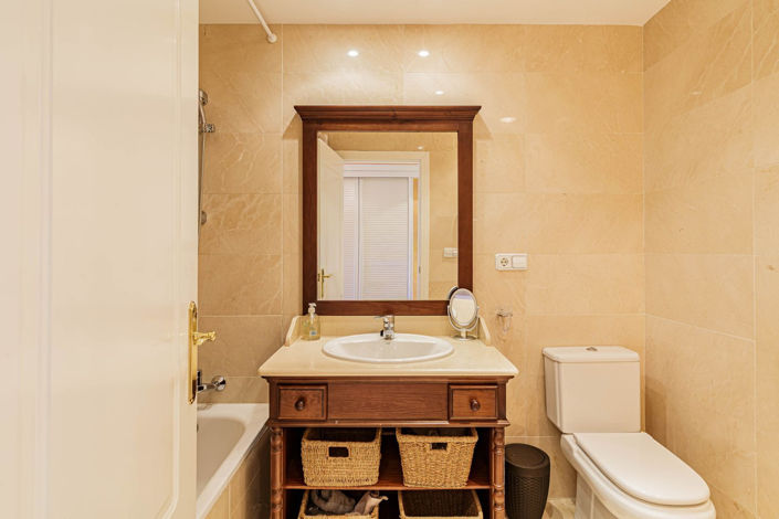 Image No.20-Propriété de 2 chambres à vendre à Benahavis