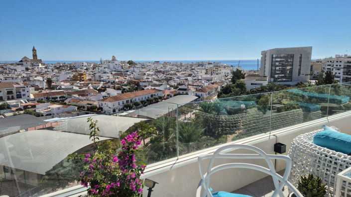 Image No.3-Penthouse de 2 chambres à vendre à Estepona