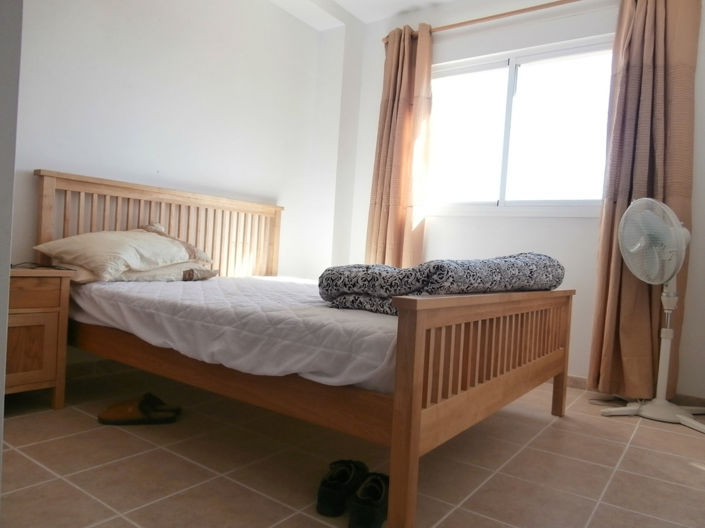 Image No.12-2 Bed Property for sale