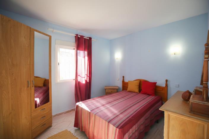 Image No.13-4 Bed House for sale