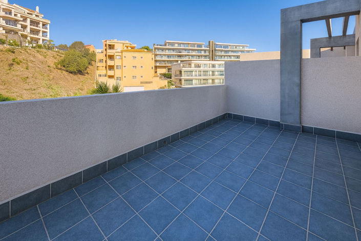 Image No.20-3 Bed Duplex for sale