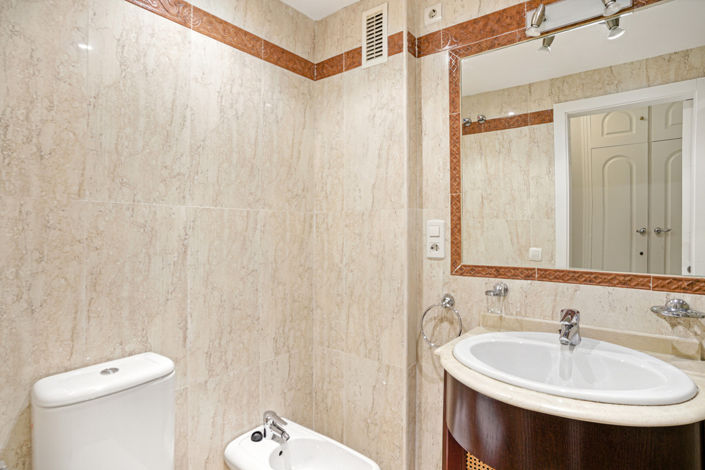 Image No.20-2 Bed Apartment for sale