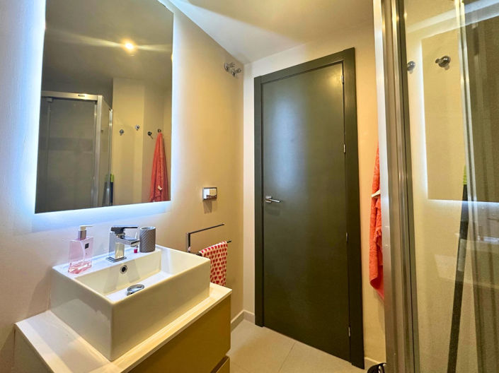 Image No.24-2 Bed Apartment for sale