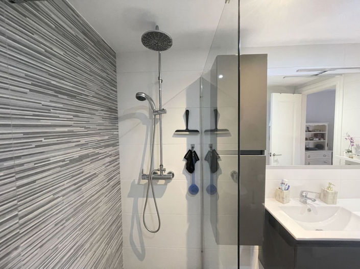 Image No.21-2 Bed Apartment for sale