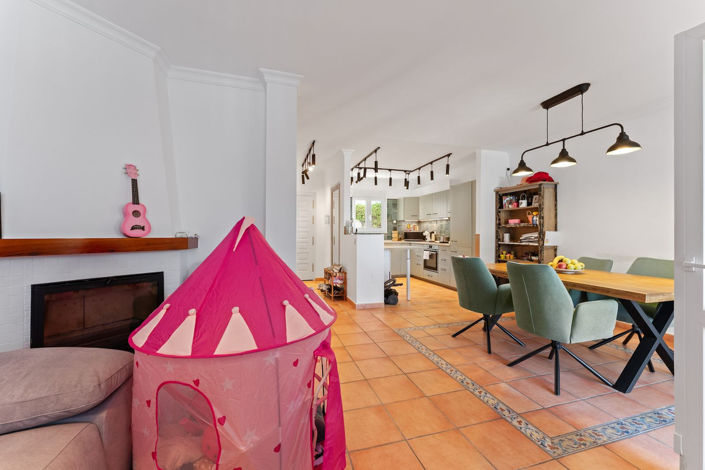 Image No.3-3 Bed Townhouse for sale