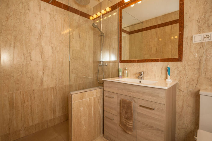 Image No.15-2 Bed Apartment for sale