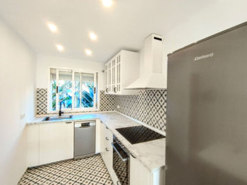 b98le8d7m9k3degpefzhs0lif8u4xzvzhwxtmggyekxx9