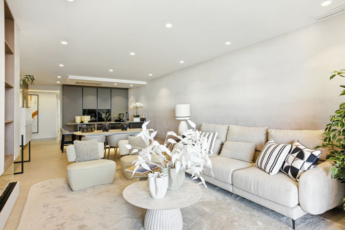 Image No.12-3 Bed Property for sale