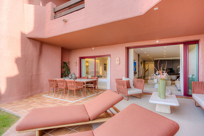 Image No.13-3 Bed Property for sale