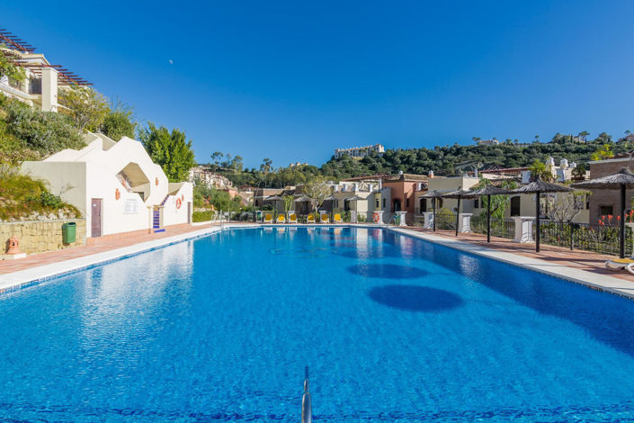 Image No.9-3 Bed Property for sale