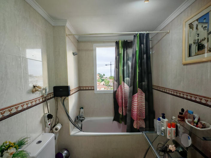 Image No.19-3 Bed Apartment for sale