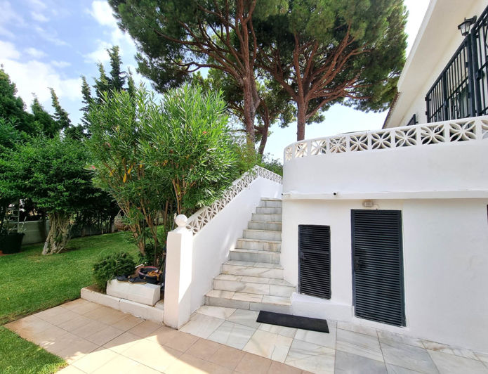 Image No.17-3 Bed Villa for sale