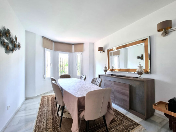 Image No.3-3 Bed Villa for sale