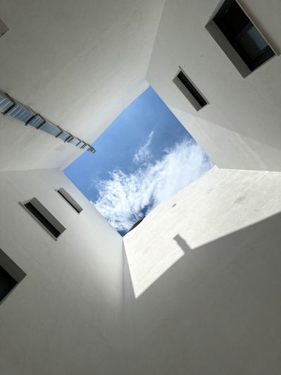 Image No.37-2 Bed Property for sale