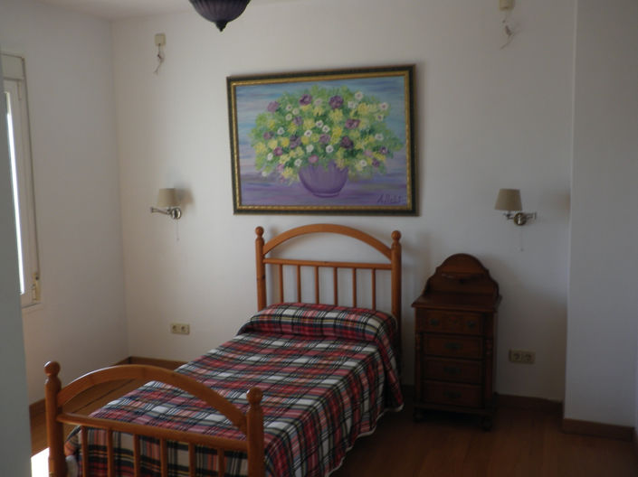 Image No.29-5 Bed Townhouse for sale