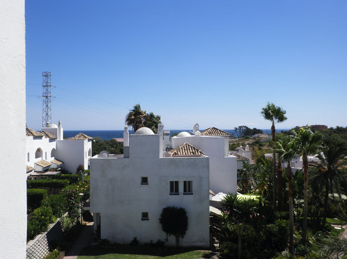 Image No.32-5 Bed Townhouse for sale