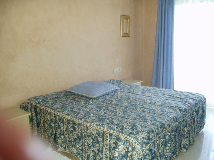 Image No.44-5 Bed Townhouse for sale