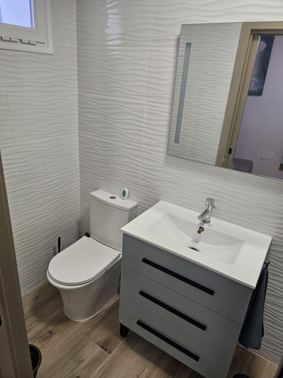 Image No.9-2 Bed Townhouse for sale