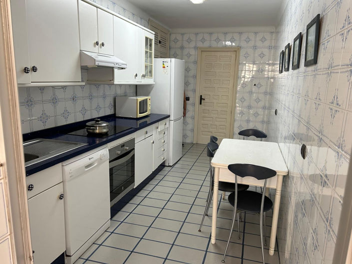 Image No.21-3 Bed Apartment for sale