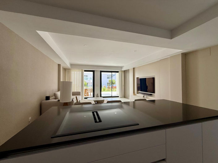 Image No.3-2 Bed Property for sale