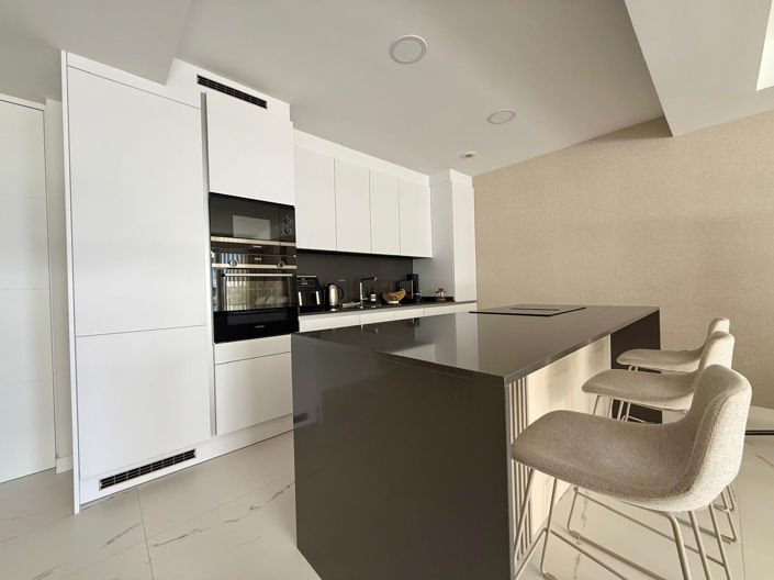 Image No.6-2 Bed Property for sale