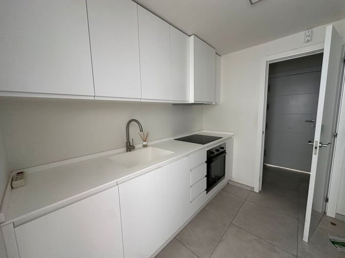 Image No.3-2 Bed Property for sale