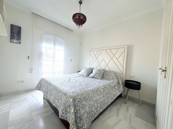 Image No.17-5 Bed House for sale