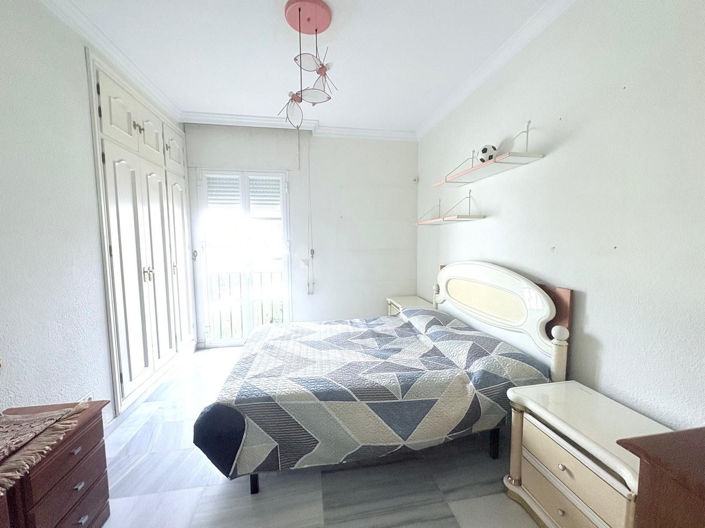 Image No.23-5 Bed House for sale