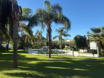 b98le8d7m9k3degpefzhs0lif8u4xzvzhwxtmggyekxx9