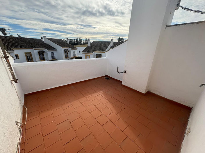 Image No.31-5 Bed House for sale