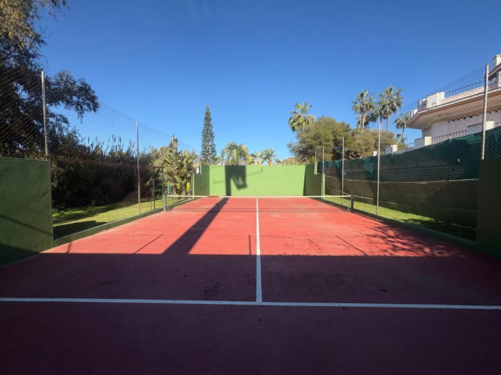 Image No.4-5 Bed House for sale