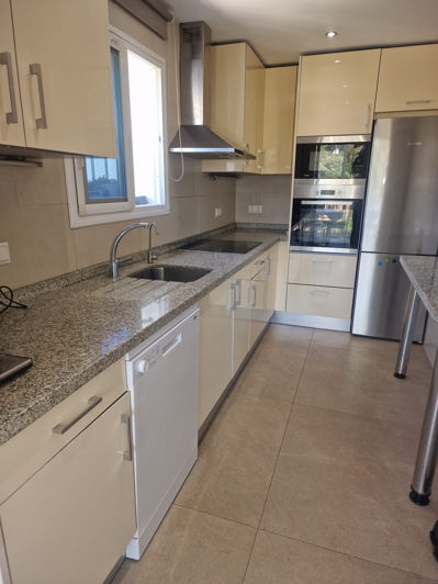 Image No.12-3 Bed House for sale