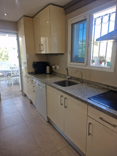 Image No.7-3 Bed House for sale