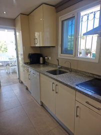 b98le8d7m9k3degpefzhs0lif8u4xzvzhwxtmggyekxx9