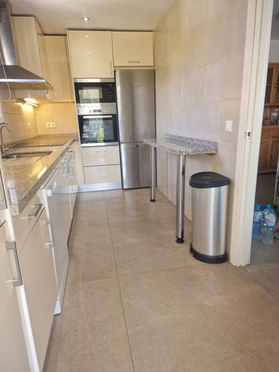 Image No.9-3 Bed House for sale