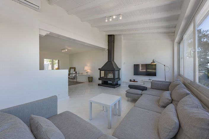 Image No.3-4 Bed House for sale