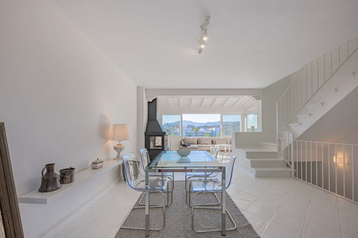 Image No.6-4 Bed House for sale