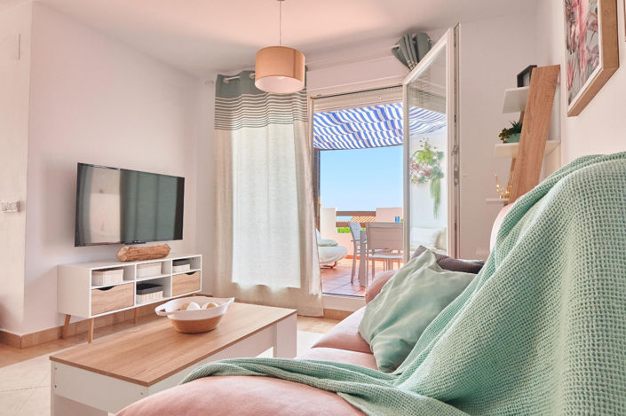 Image No.2-2 Bed Property for sale