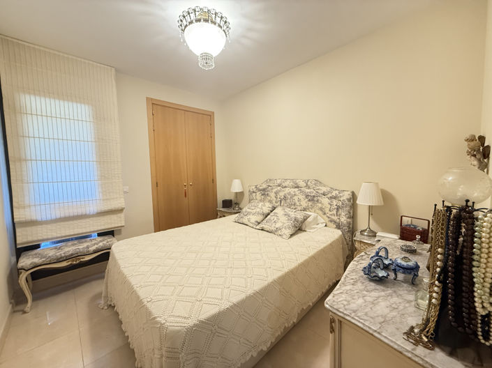 Image No.18-3 Bed Apartment for sale