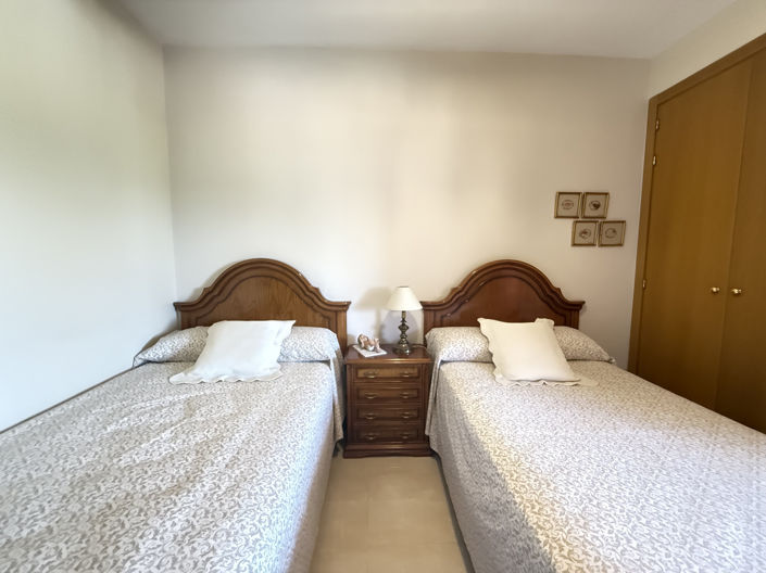 Image No.20-3 Bed Apartment for sale