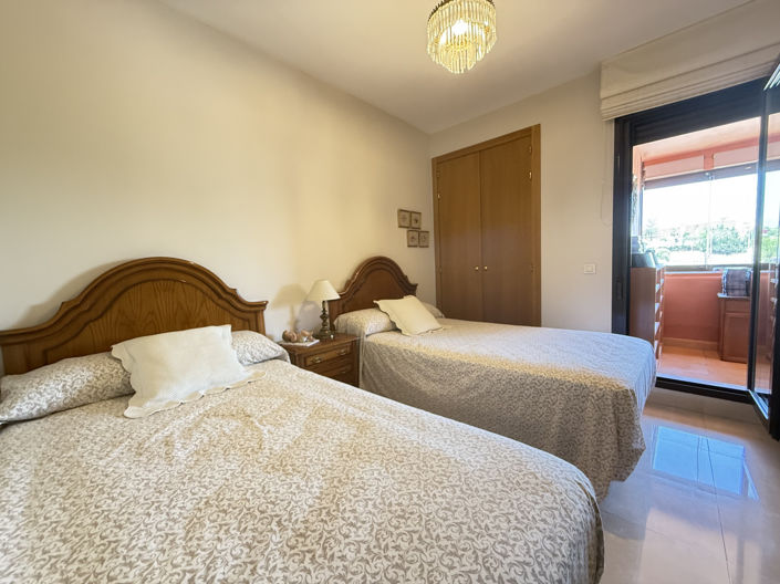 Image No.21-3 Bed Apartment for sale